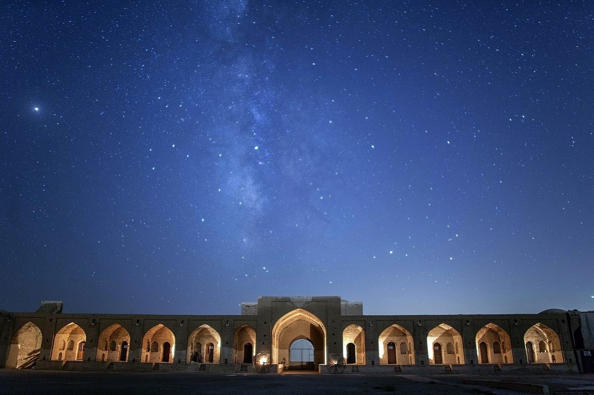 کاروانسرای کنسرت پرستو احمدی کجاست؟ (تصویر)