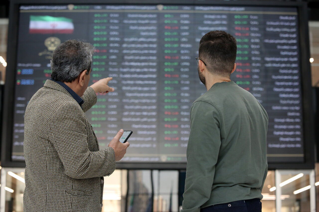 بورس ریزشی شد؛ رشد 7 هزار واحدی شاخص هموزن