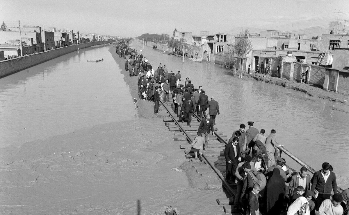 عکس‌های منتشر نشده از مهیب‌ترین سیل در تهران