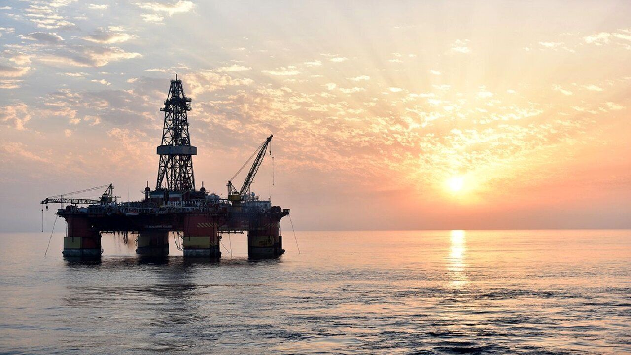 پیش‌بینی سقوط قیمت نفت