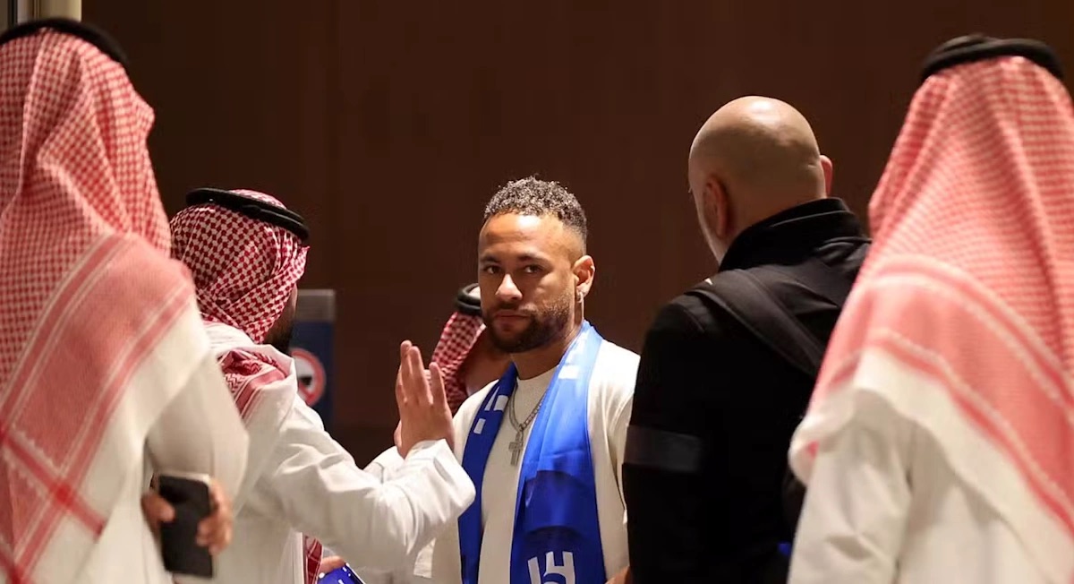 ثروت نیمار در سال ۲۰۲۵؛ سومین بازیکن ثروتمند جهان چقدر از فوتبال و تبلیغات درآمد دارد؟ IMG_0691