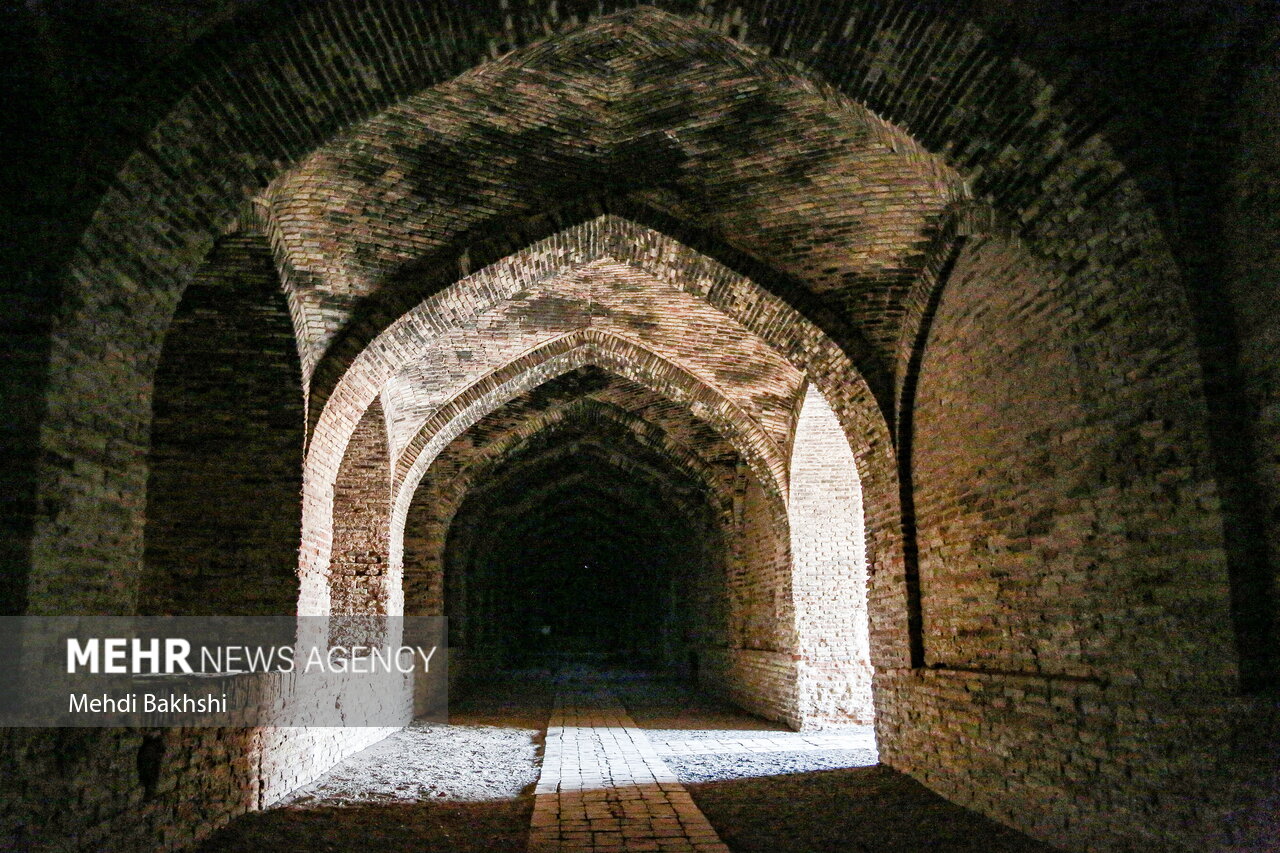 کاروانسرای دیرگچین قم؛ نگین بیهمتای معماری ایران 4698946