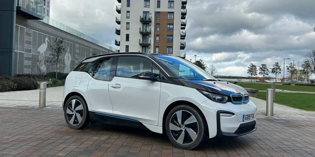 BMW-i3-feature-image-1024x512_11zon.webp