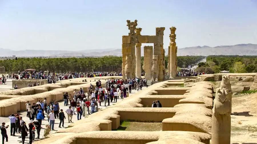 استقبال گسترده از اماکن تاریخی و فرهنگی ایران/ نوروز با عطر تاریخ