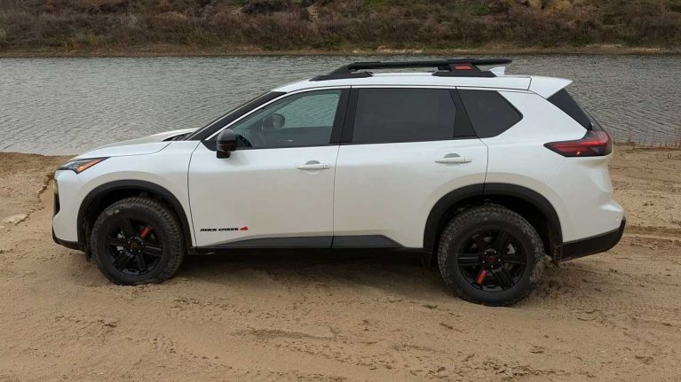 نیسان ایکستریل راک کریک 2025؛ شاسیبلند خانوادگی با روح آفرود Nissan-Rogue-Rock-Creek-2-767x431