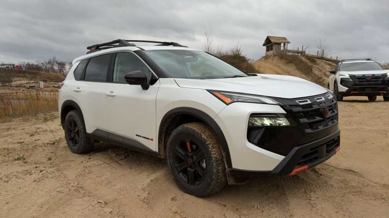 نیسان ایکستریل راک کریک 2025؛ شاسیبلند خانوادگی با روح آفرود Nissan-Rogue-Rock-Creek-4-767x431