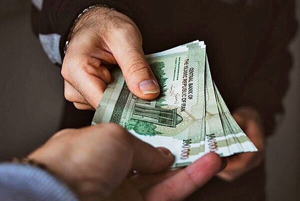 یکچهارم شاغلان در سال ۱۴۰۳، در میانه سال نیز افزایش حقوق را تجربه کرده اند
