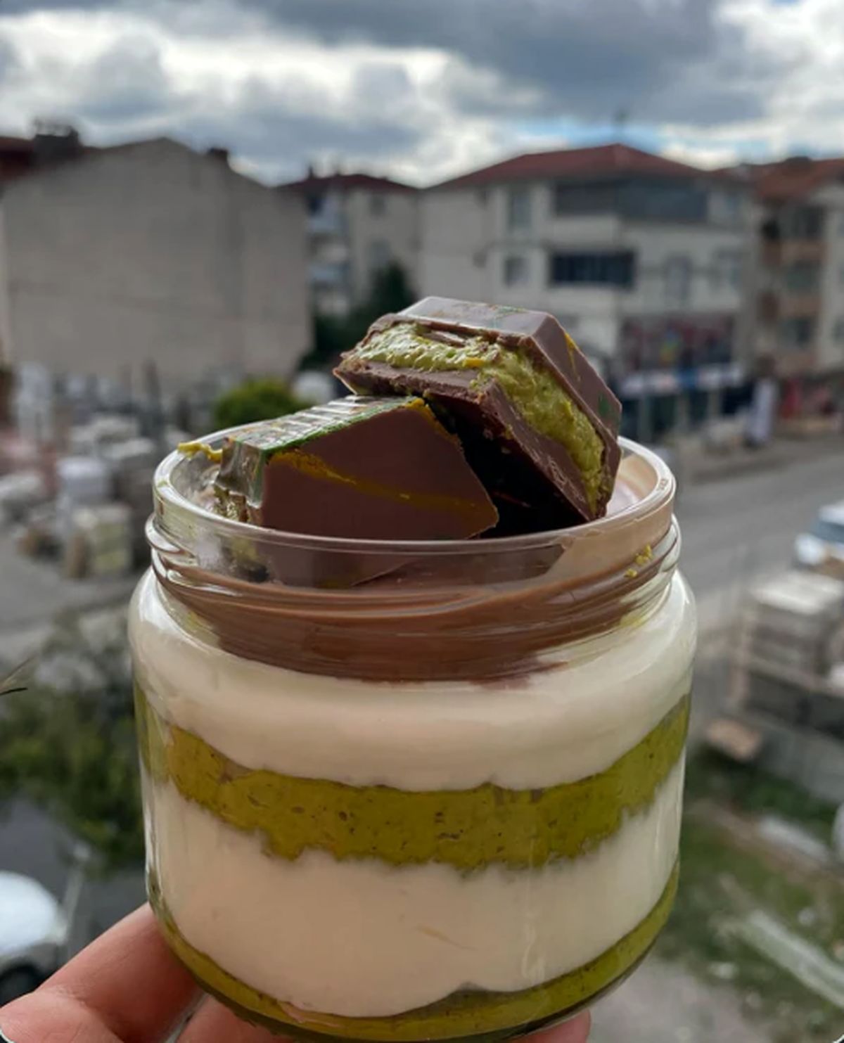 طرز تهیه دسر شکلات دبی