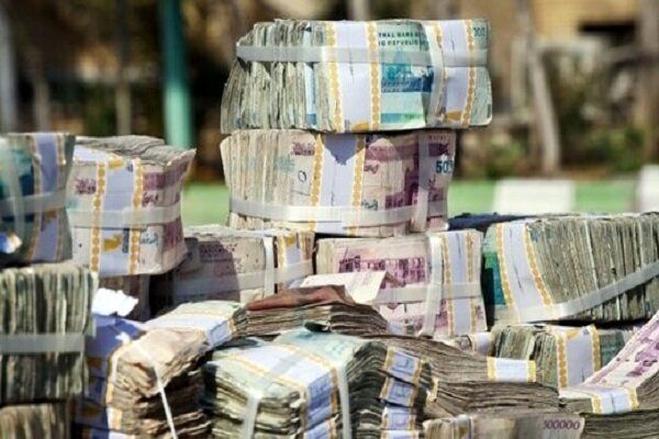 بازار سرمایه مانع ورود ۲۰۰ همت نقدینگی به بازار غیررسمی ارز و طلا شد