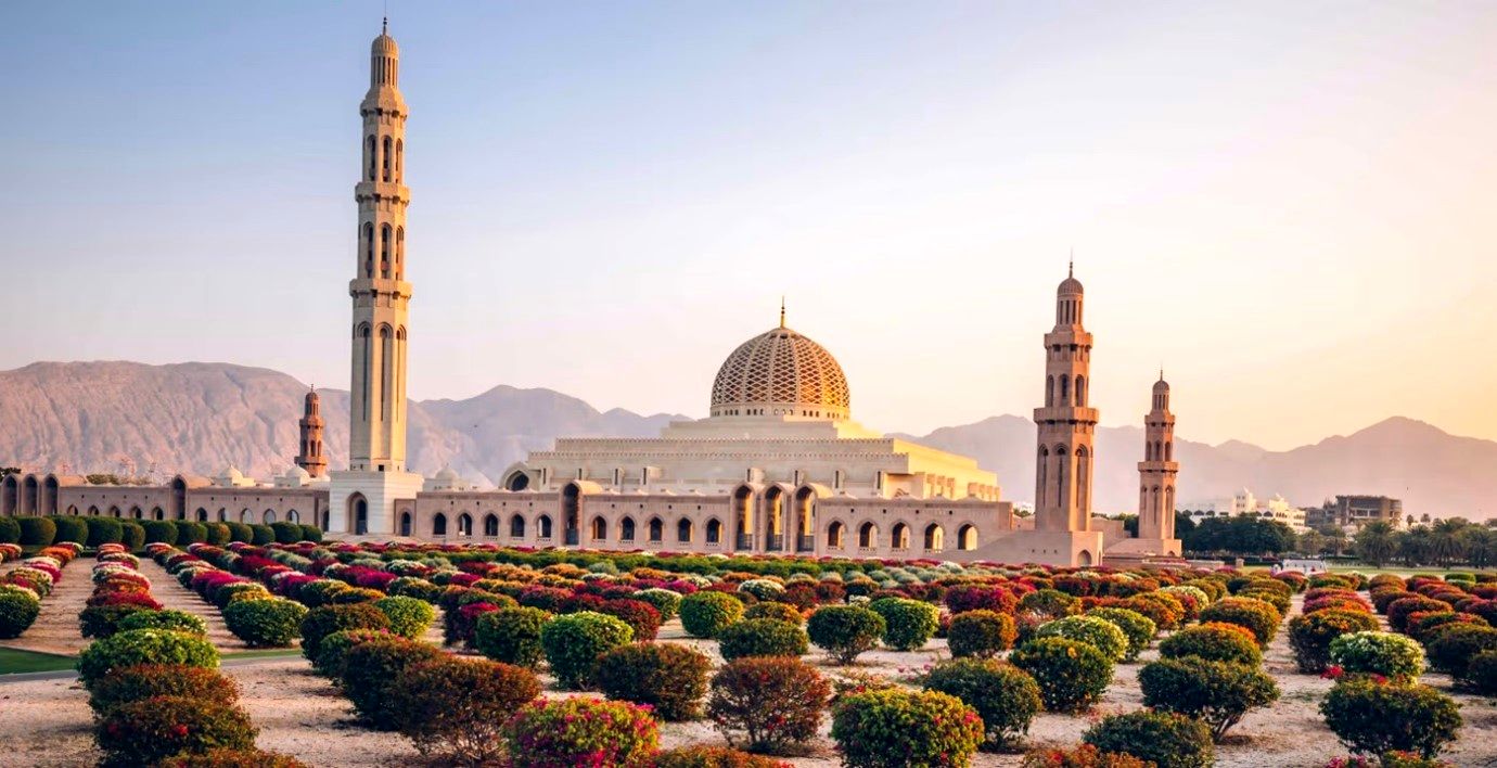ارزان‌ترین تور لاکچری آسیا در سال 1404 کدام است؟