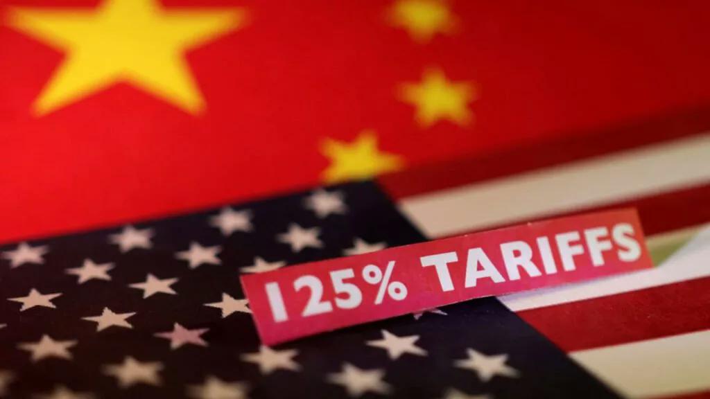 جنگ تعرفهها به اوج خود رسید؛ چین آمریکا را یک «جوک اقتصادی» خواند! us-china-tariff-war-1024x576.jpg.webp