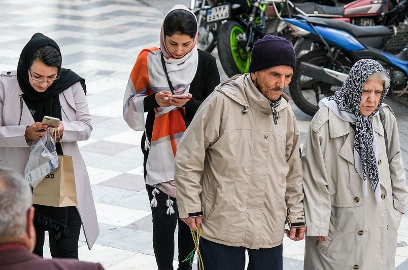 13 راهکار ساده برای القای آرامش به سالمندان در شرایط کنونی