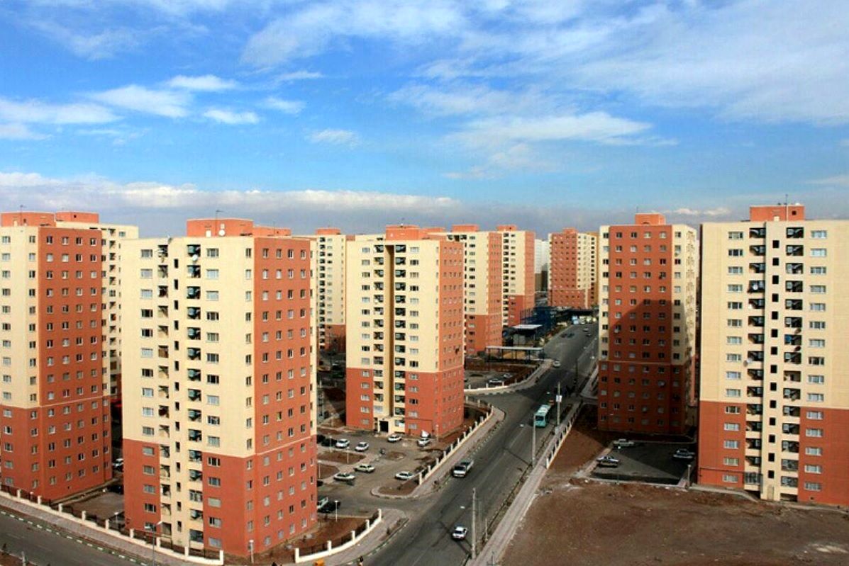 شرط عجیب سازندگان مسکن مهر هشتگرد برای تحویل کلید