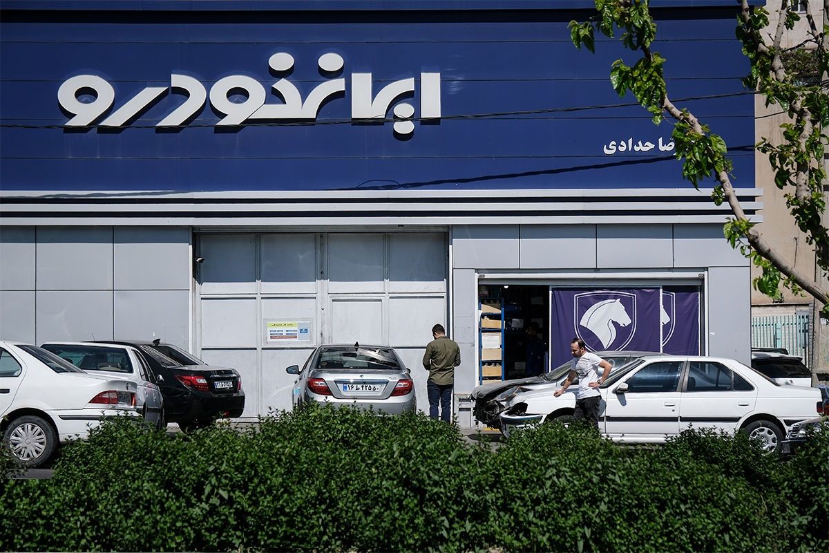 نقشه شوم ایرانخودرو؛ فروش فوری خودروهای کم طرفدار!