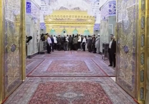 جمع آوری فرش‌های مالک بانک آینده از حرم حضرت عباس + فیلم