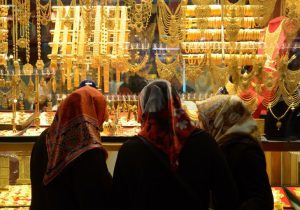 پیش بینی قیمت طلا و سکه در روز یکشنبه ۱۲ بهمن/ ریزش ادامه پیدا می کند؟