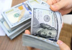 پیش بینی قیمت دلار آزاد در بازار سه شنبه ۲۳ دی ماه ۱۴۰۴