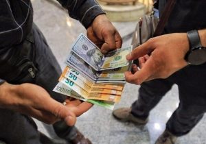 قیمت دلار جنگی شد/ قیمت دلار آزاد در بازار امروز پنجشنبه ۹ بهمن